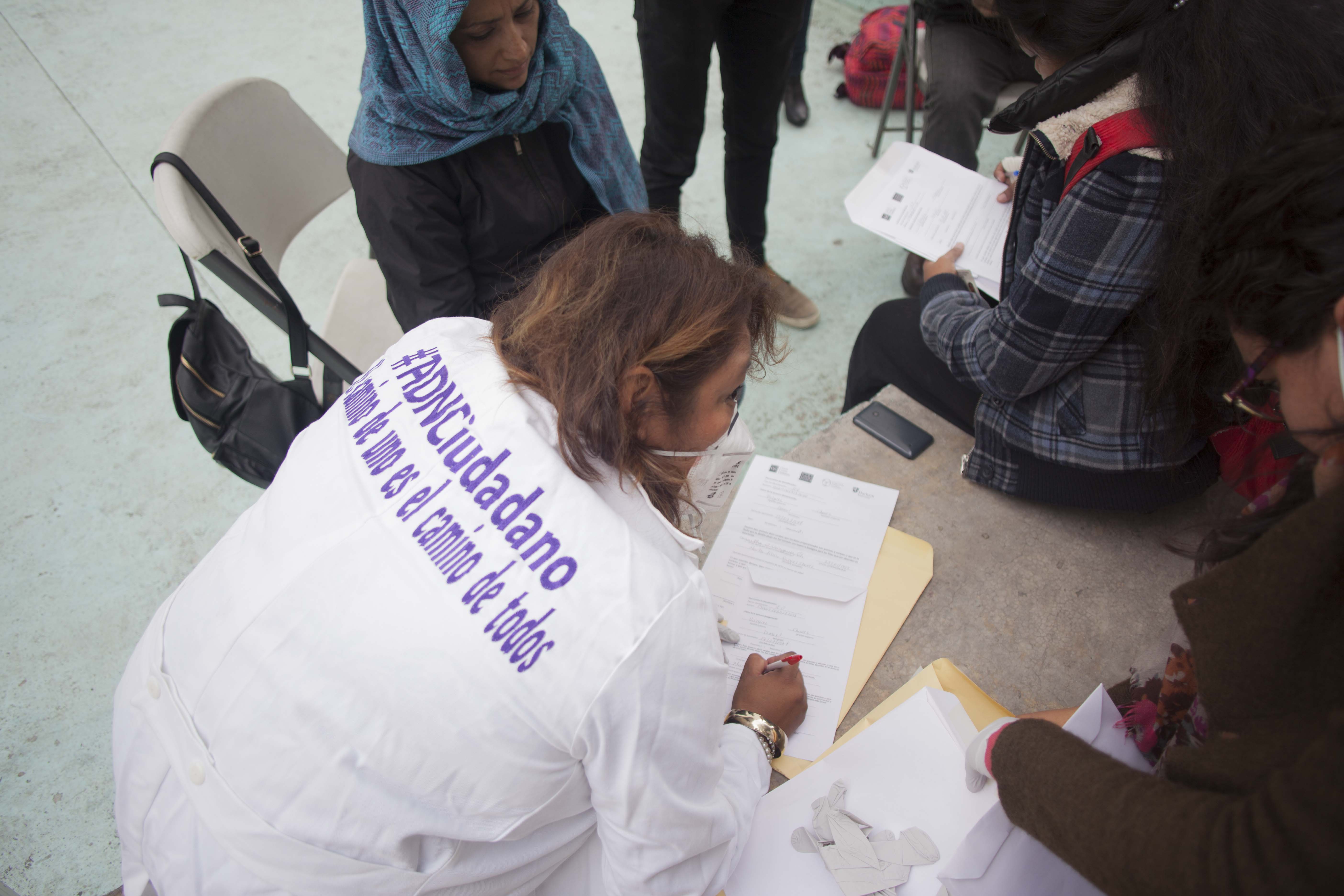 Desde hace tres años, Graciela Pérez es parte del proyecto Ciencia Forense Ciudadana, en Tamaulipas, capacitado para elaborar un banco de ADN. / Foto: Monica Gonzalez Islas/ Pie de Pagina Red de Periodistas de a Pie