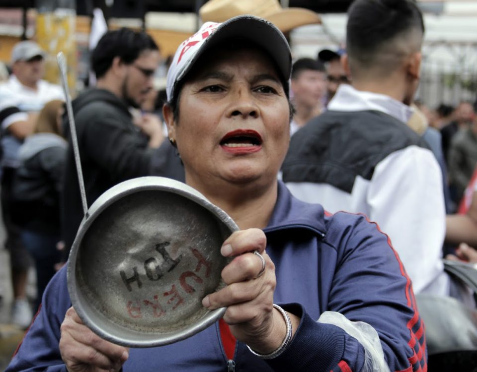 Imagen de una protesta postelectoral en Honduras. / Foto:  Martín Cálix