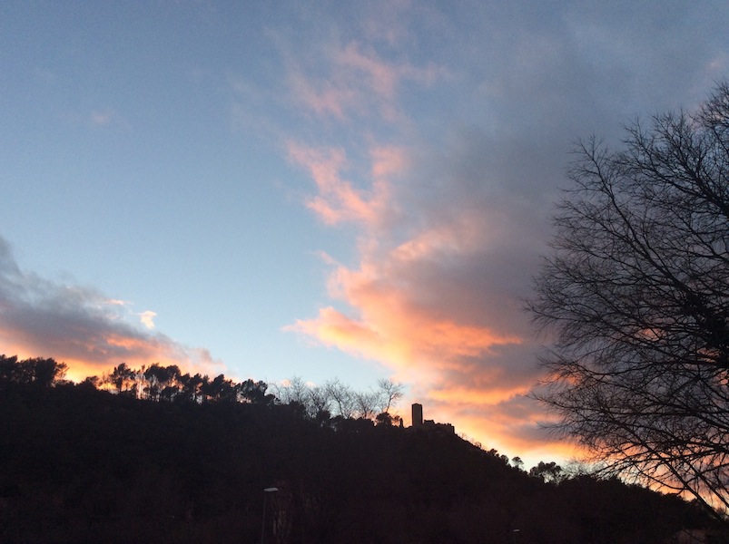 Amanecer en el Castillo de Les Escaules